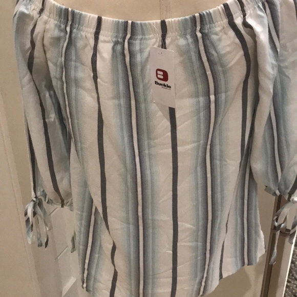 Buckle Daytrip stripe off shoulder blouse - Picture 4 of 7